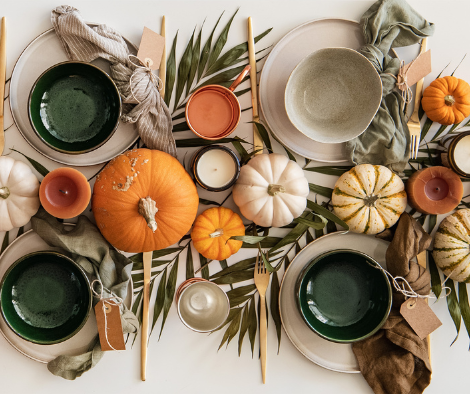 Simple thanksgiving table setting